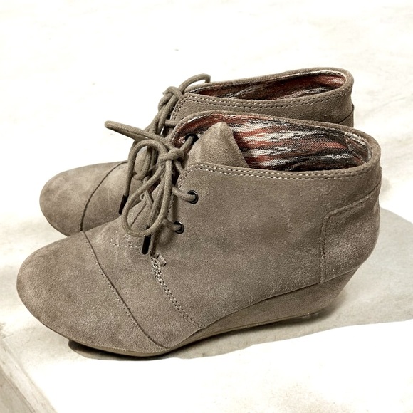 TOMS Kala Desert Wedge Bootie Taupe Size 6.5 - Picture 2 of 11
